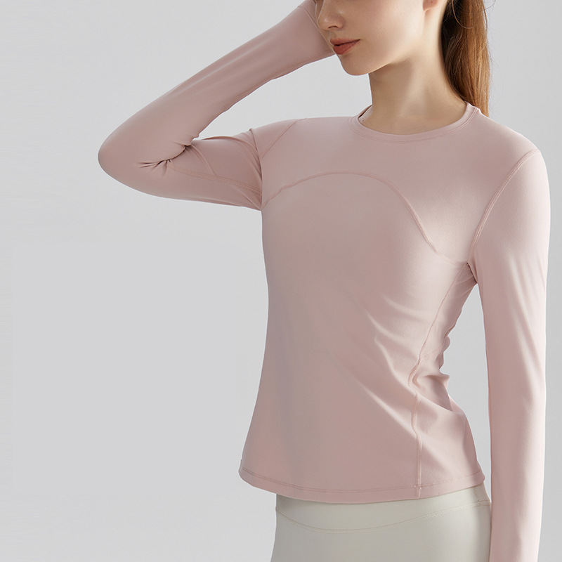 Women's Fitness Top: Quick-Drying, Slim-Fit, and Flattering¡ªA Sweat-Inducing Outer Layer for Workouts