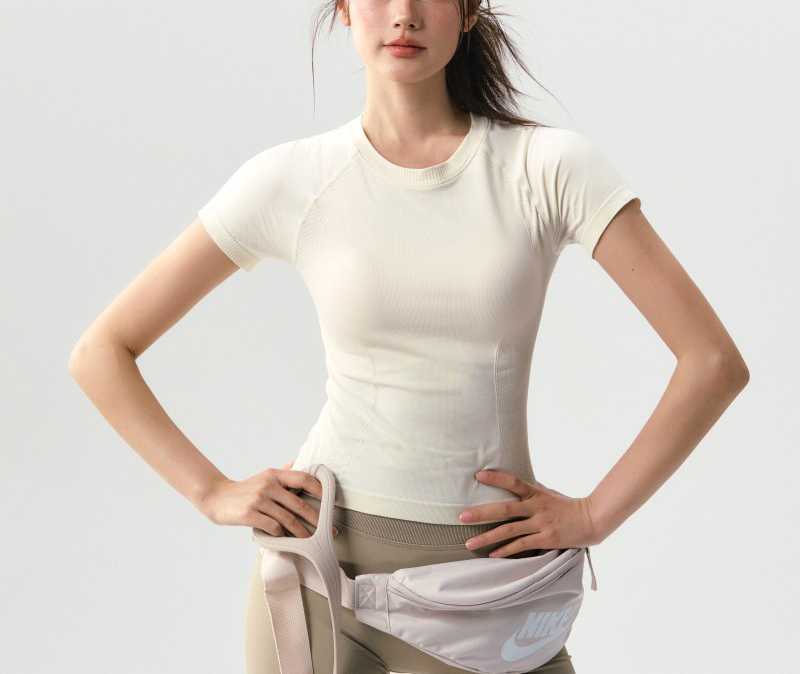 Women's Short-Sleeve Athletic Top ¡ª Quick-Drying, Compression-Fit Yoga Wear, Ideal for Running, Badminton, Pilates, Training, and Fitness