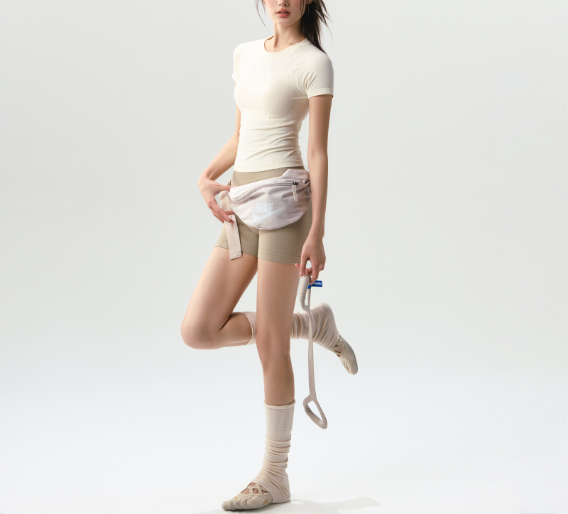 Women's Short-Sleeve Athletic Top ¡ª Quick-Drying, Compression-Fit Yoga Wear, Ideal for Running, Badminton, Pilates, Training, and Fitness